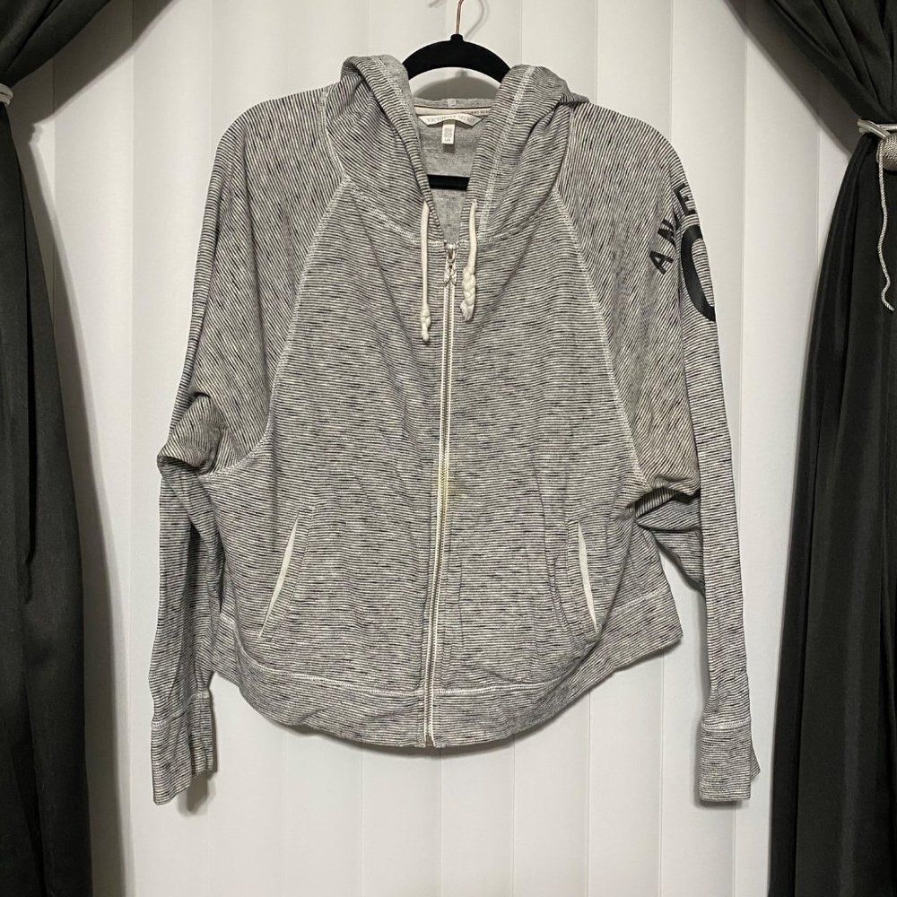 Victoria Secret Black/White striped zippered sweater, 2 front pockets